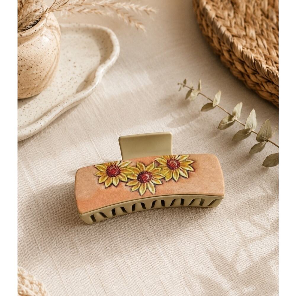 Daisy Western Hair Claw Clip New